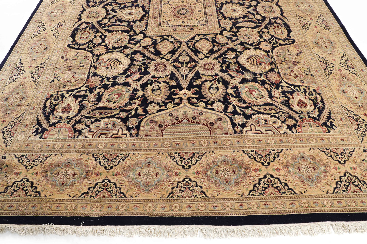 TRADITIONAL-D40557