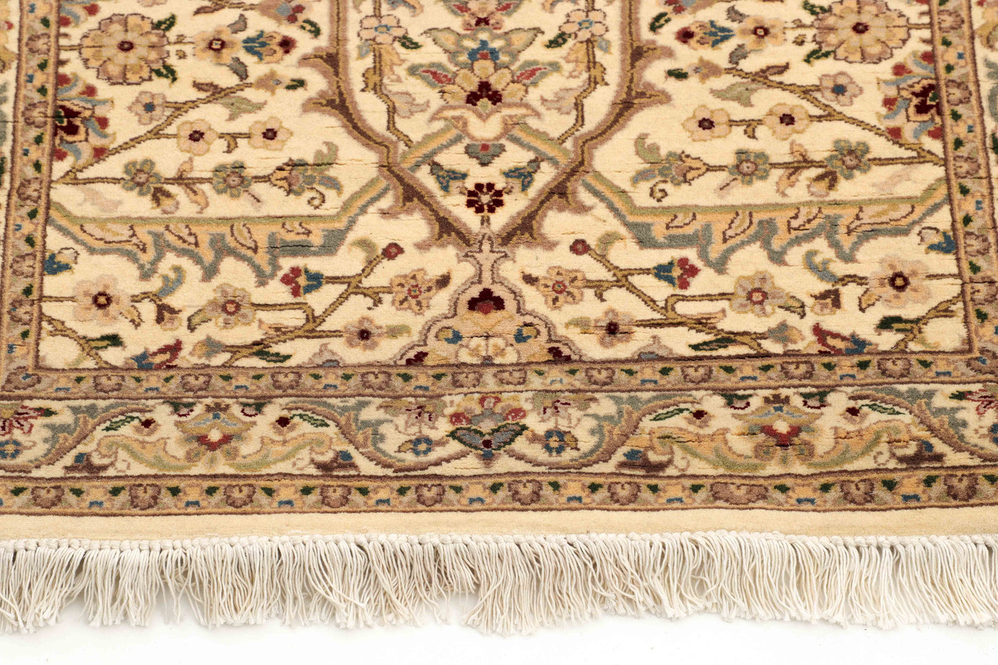 TRADITIONAL-D40597