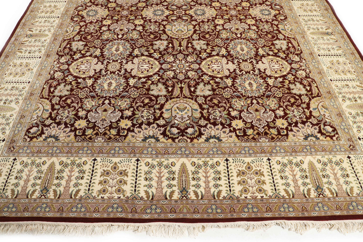 TRADITIONAL-D49283