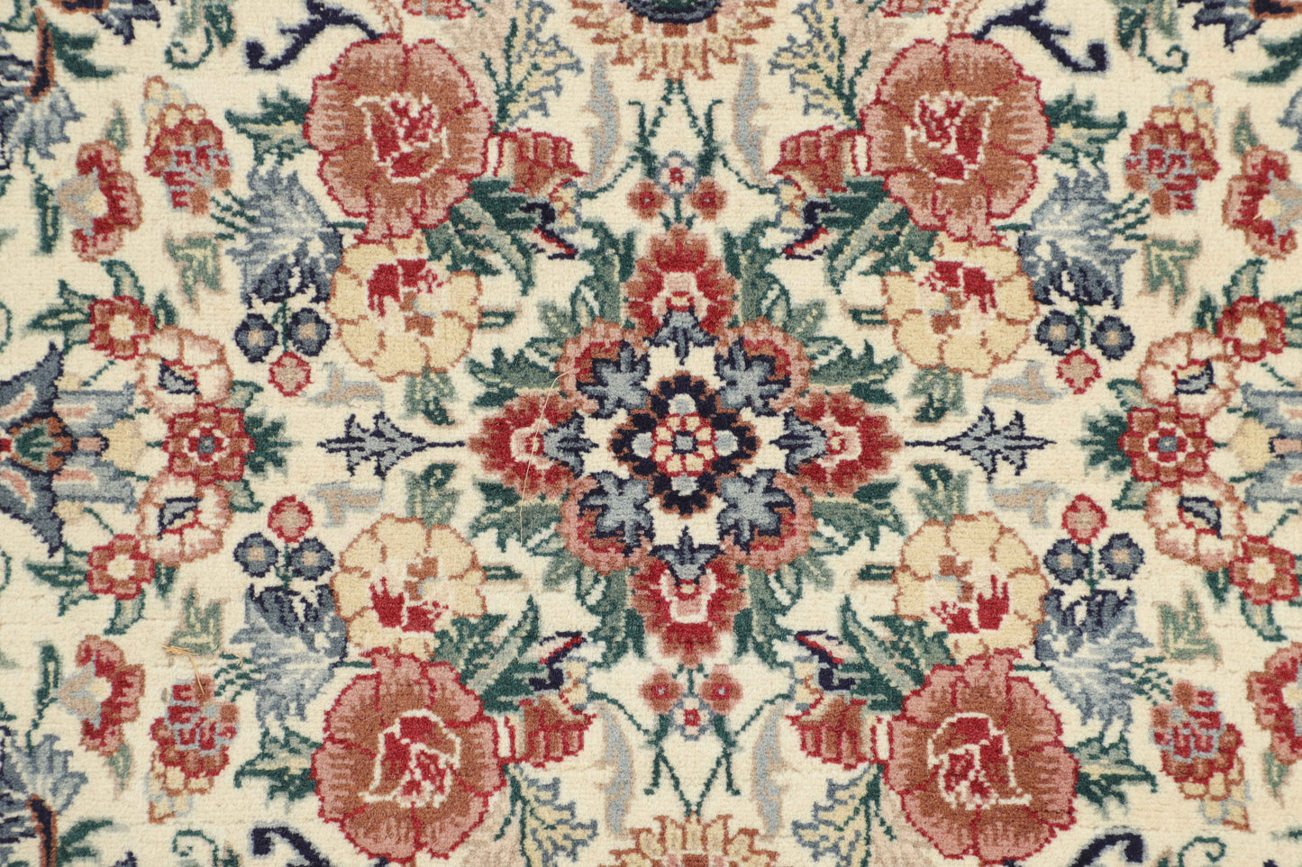 TRADITIONAL-D40579