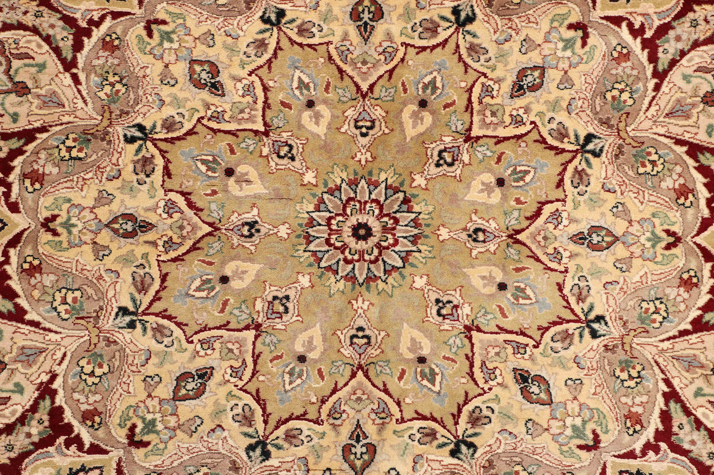 TRADITIONAL-D40527