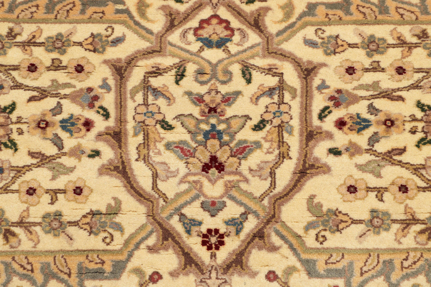 TRADITIONAL-D40597