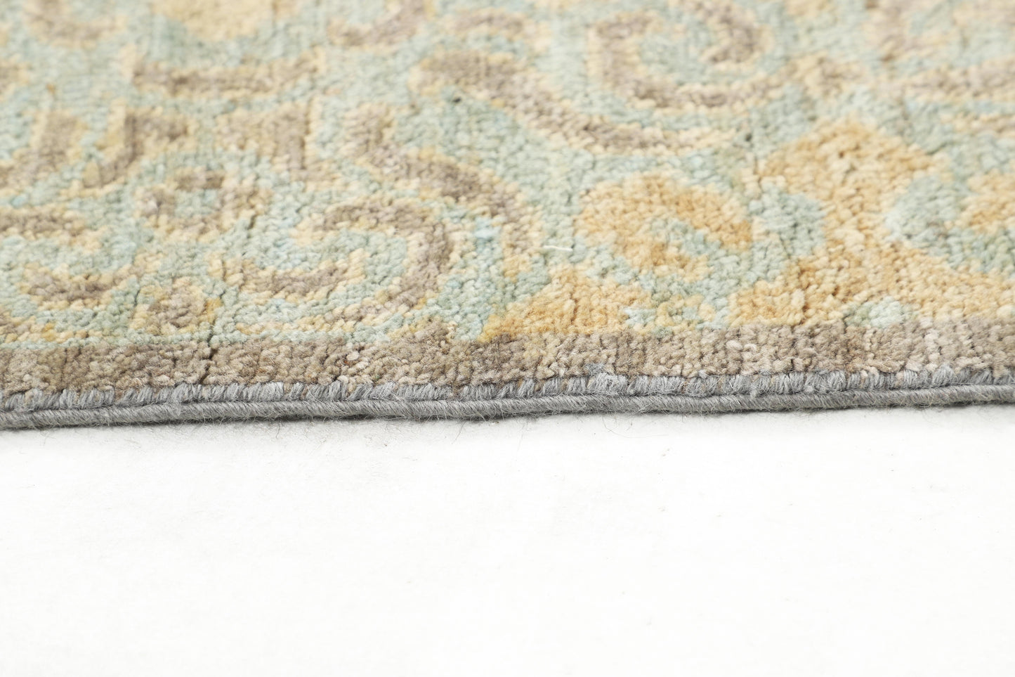 TRANSITIONAL-D51772
