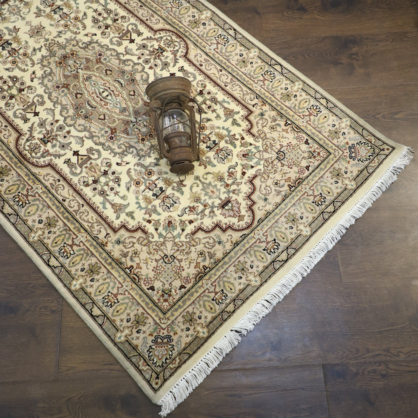 TRADITIONAL-D40644