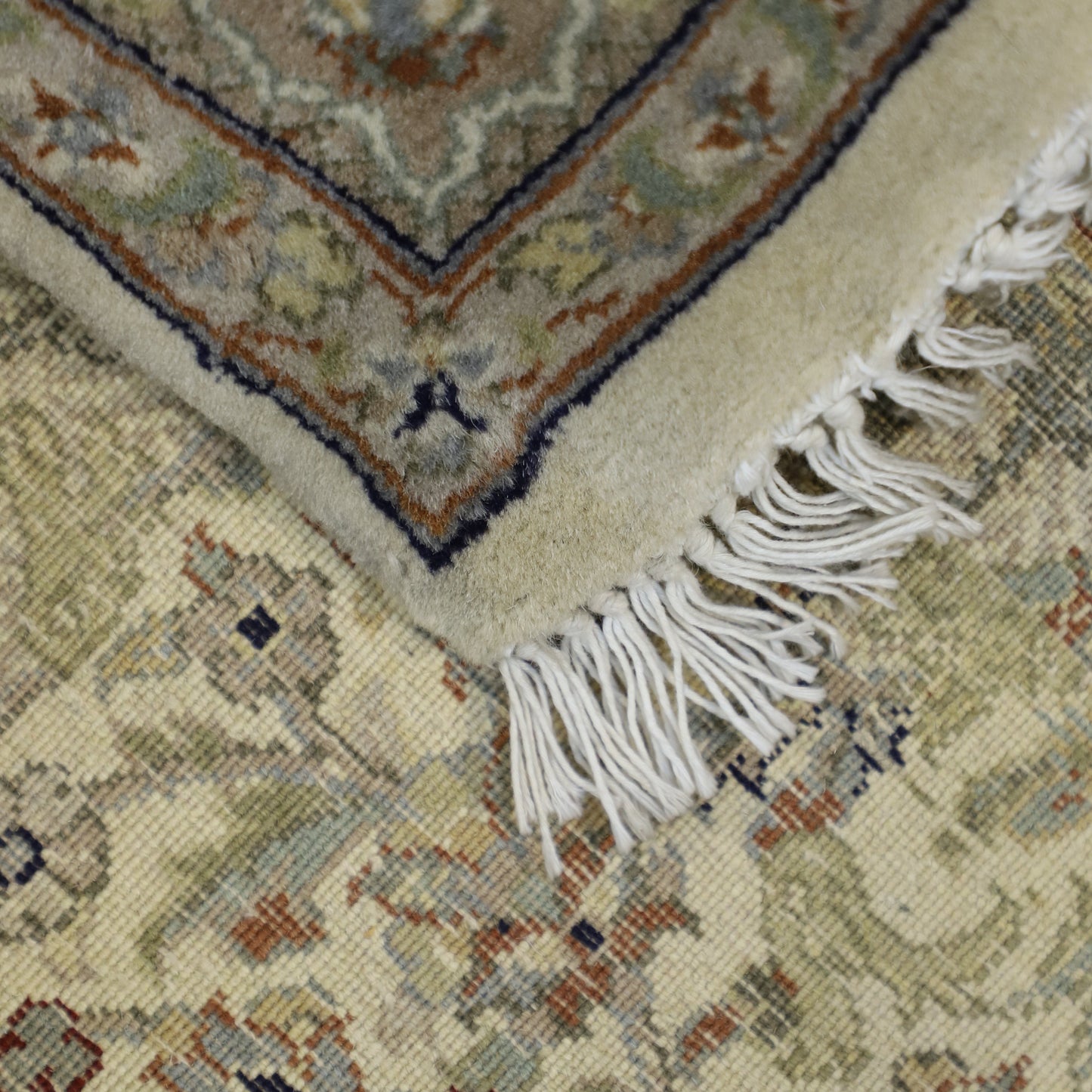 TRADITIONAL-D40648
