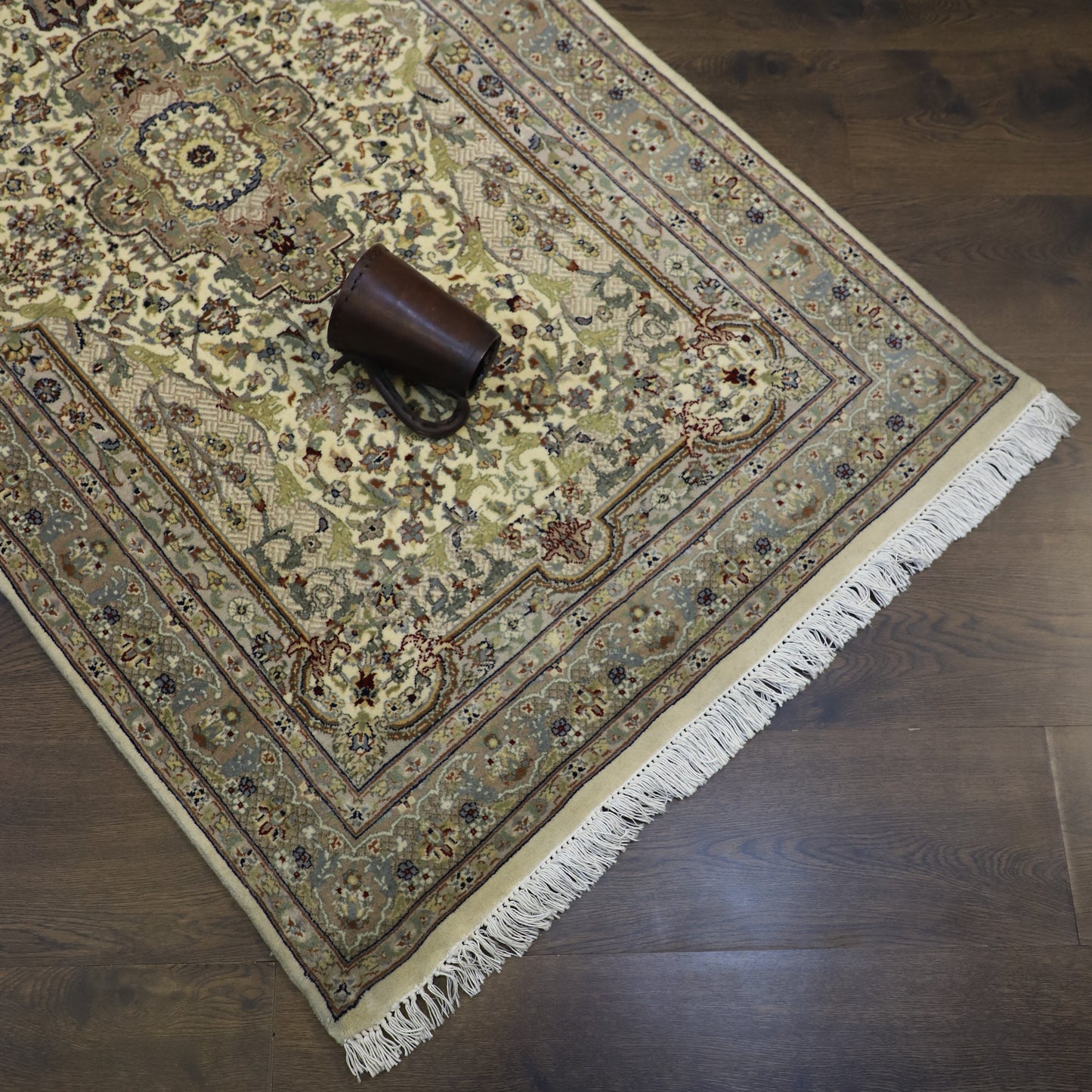TRADITIONAL-D40648