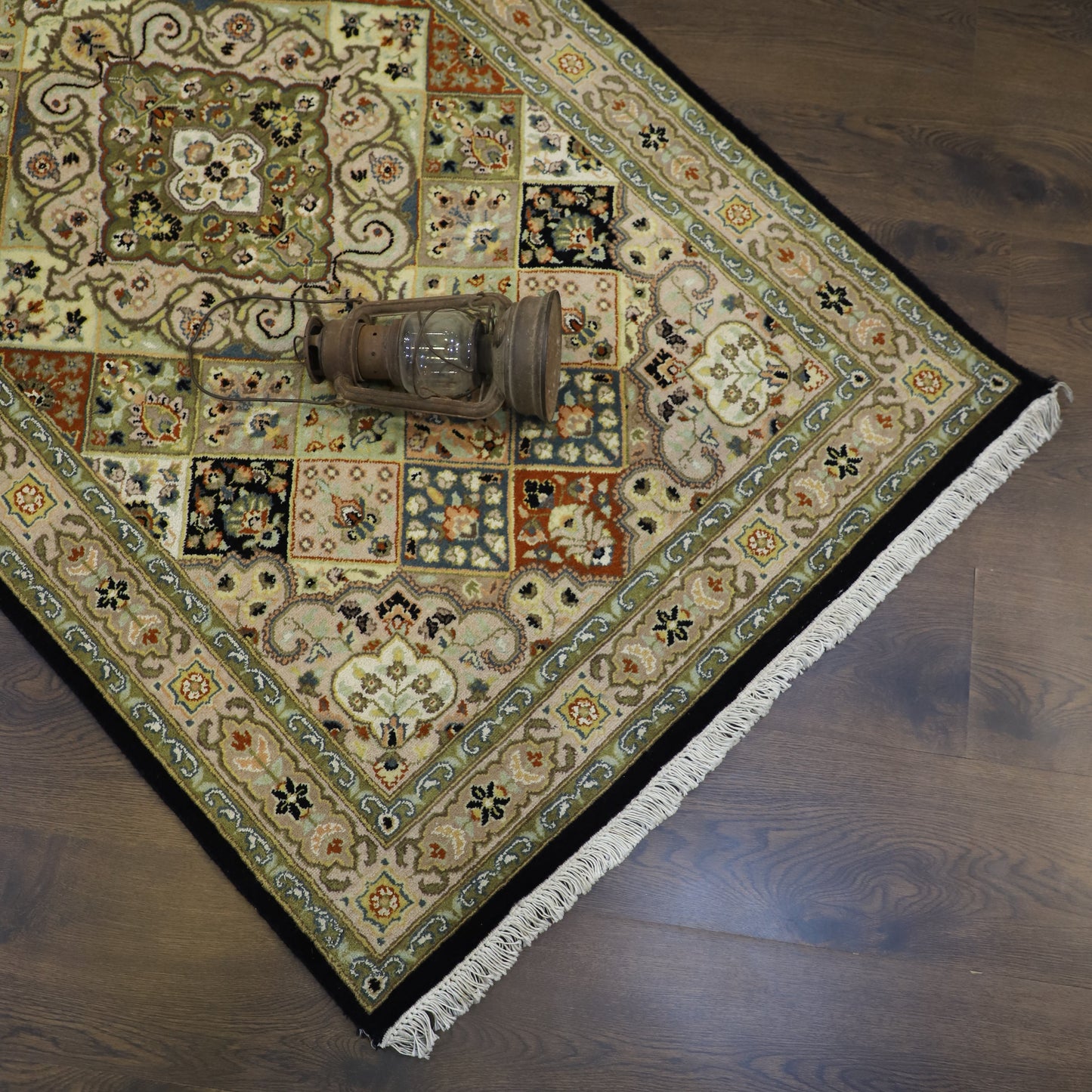 TRADITIONAL-D49303