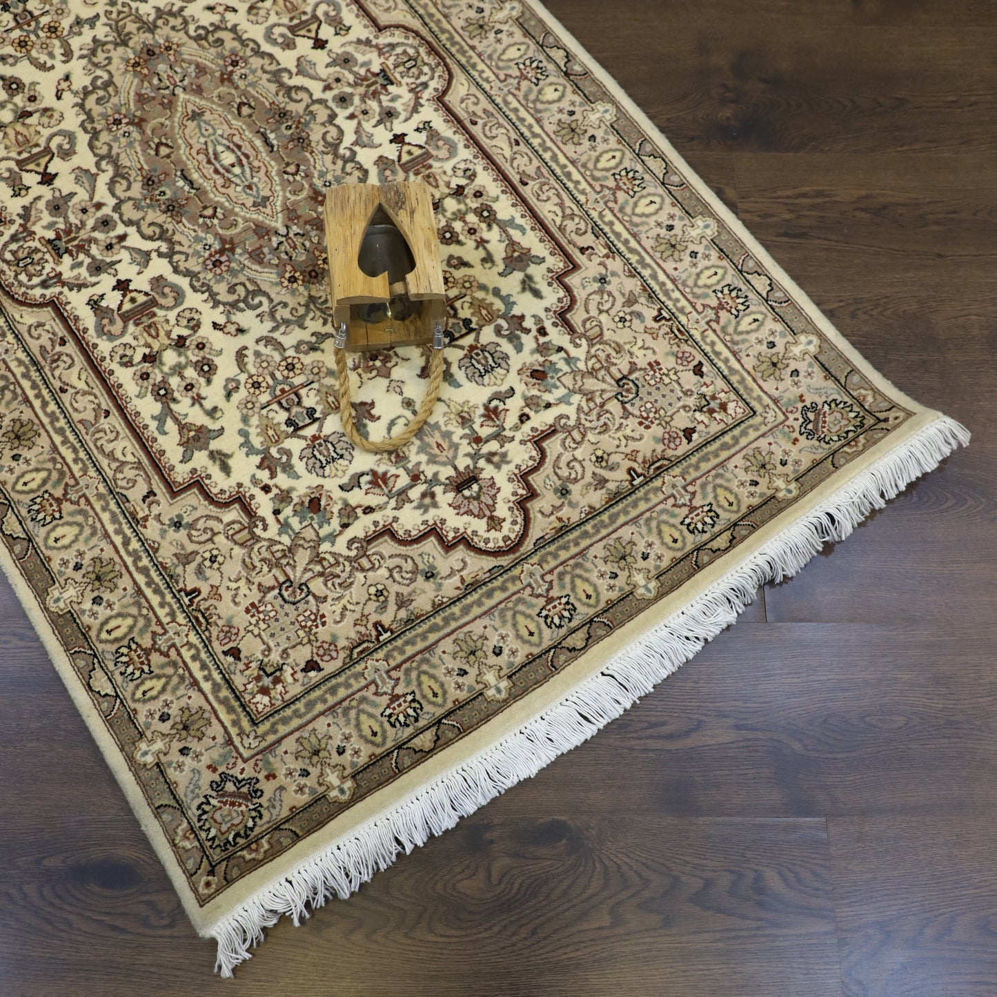 TRADITIONAL-D40626